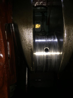 Deep Bearing line marks on crank pin of Daihatsu Engine 5DK-20