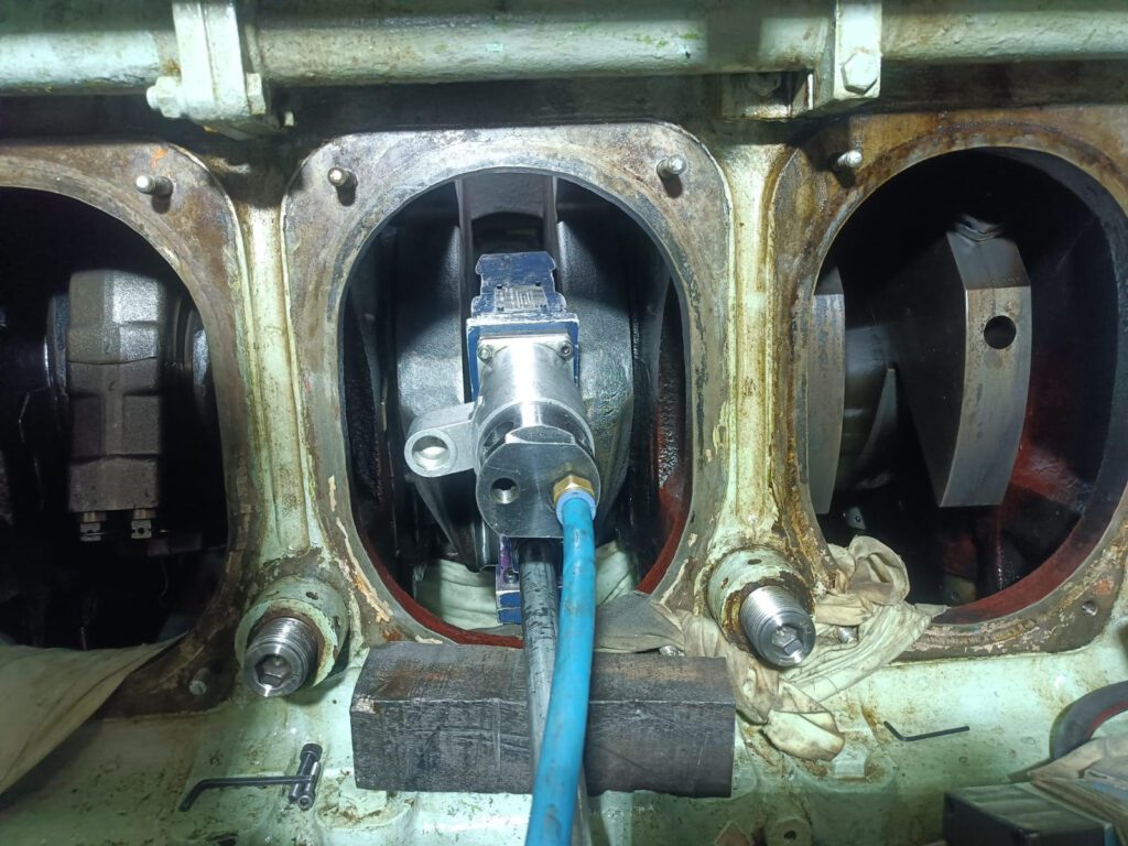 Crankshaft grinding of Daihatsu 5DK-20