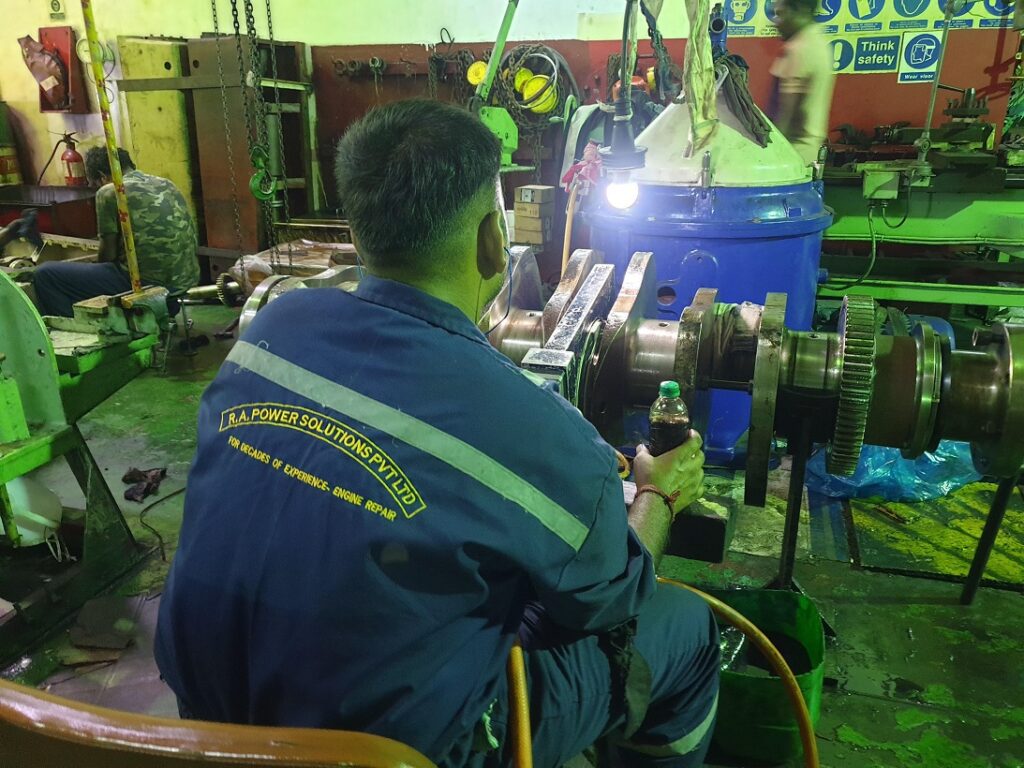 Crankpin Polishing after inspection of crankshaft